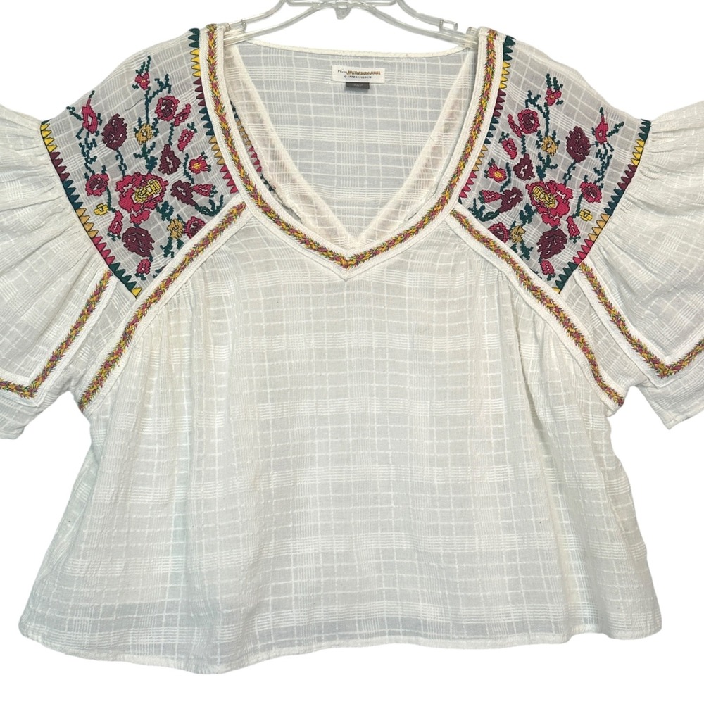 Pilcro Blouse Tawny Embroidered Floral Flutter Sleeve White L Boho Anthropologie - Picture 4 of 12